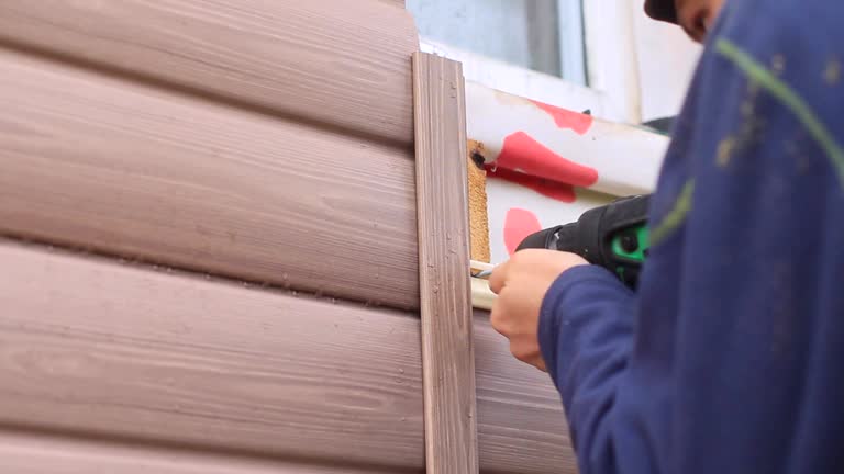 Best Custom Trim and Detailing for Siding  in Weyauwega, WI